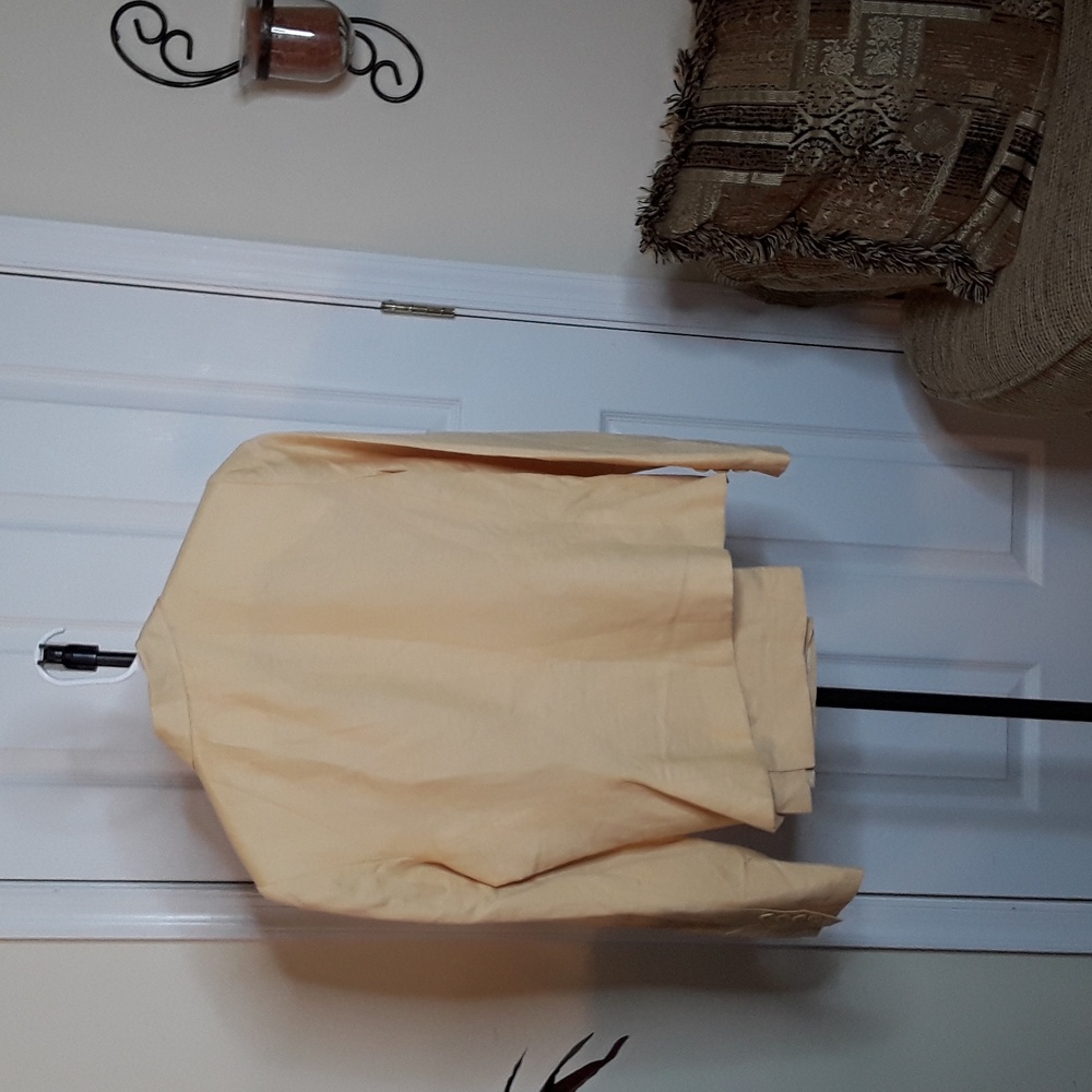 Suit - Picture 2 of 5